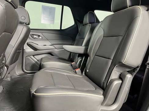 Used 2023 Chevrolet Traverse Premier w/ Redline Edition AWD/4WD image 39