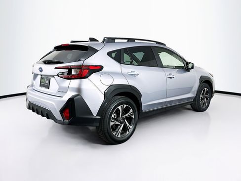 Used 2024 Subaru Crosstrek 2.0i Premium image 9