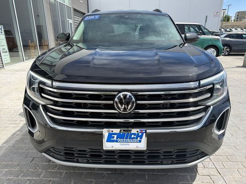 Certified 2024 Volkswagen Atlas SE w/ Black Wheel Package image 10