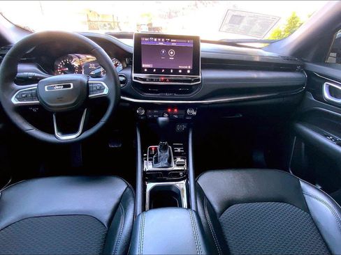 Certified 2026 Jeep Compass Latitude AWD/4WD image 15