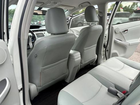 Used 2012 Toyota Prius Four FWD image 16