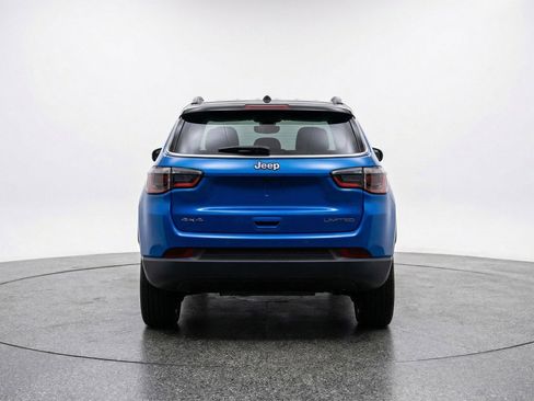 Used 2025 Jeep Compass Limited AWD/4WD image 7