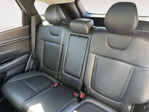 Used 2024 Hyundai Tucson Limited image 13