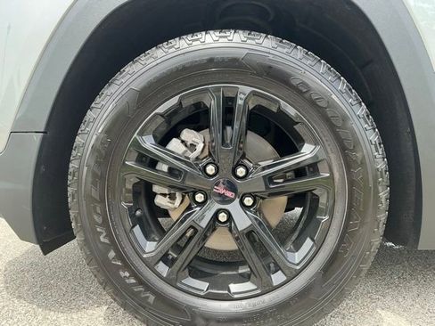 Used 2023 GMC Terrain AT4 w/ Infotainment Package II AWD/4WD image 14