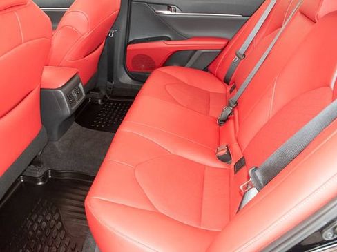 Used 2019 Toyota Camry XSE FWD image 16
