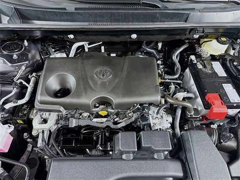 Certified 2025 Toyota RAV4 XLE w/ Convenience Package image 30