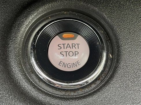 Used 2020 Nissan Frontier PRO-4X w/ Pro-4x Utility Package image 28