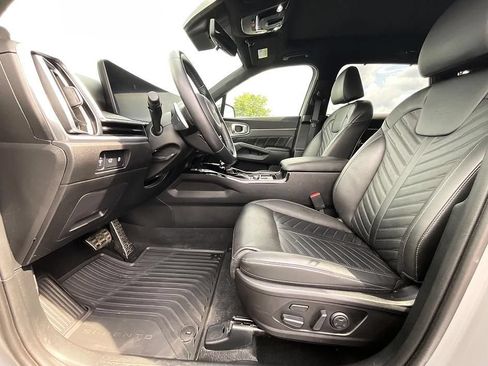 Used 2024 Kia Sorento SX Prestige AWD/4WD image 4
