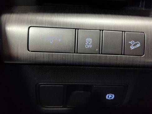 Certified 2024 Hyundai Kona SEL AWD/4WD image 17