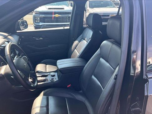 Used 2023 Chevrolet Traverse RS AWD/4WD image 23