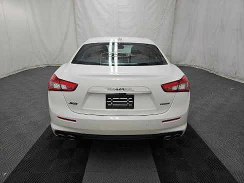 Used 2018 Maserati Ghibli S Q4 AWD/4WD image 7