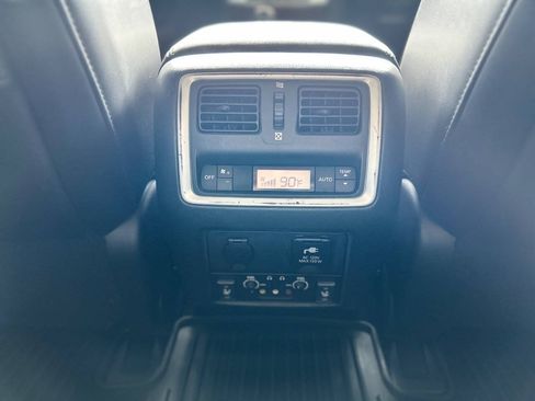 Used 2013 INFINITI JX35 AWD w/ Premium Pkg image 78