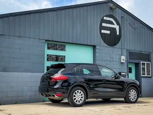 Used 2014 Porsche Cayenne Diesel AWD/4WD image 9