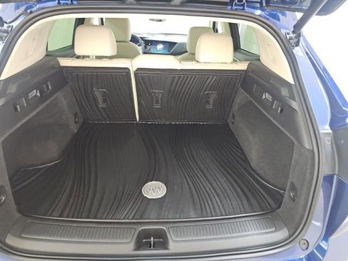 Used 2023 Buick Envision Avenir image 8