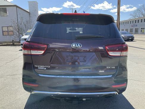 Used 2017 Kia Sorento SX image 6