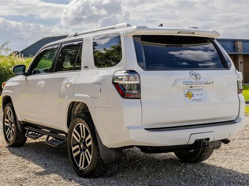 Used 2015 Toyota 4Runner SR5 Premium RWD image 3