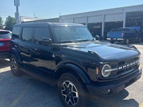 Certified 2023 Ford Bronco Outer Banks AWD/4WD image 2