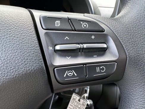 Used 2023 Hyundai Kona SE AWD/4WD image 18