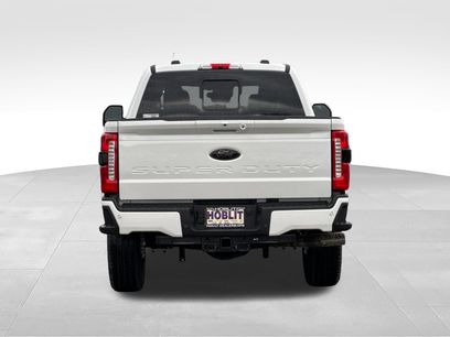New 2026 Ford F250 Lariat w/ Black Appearance Package