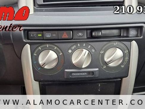 Used 2005 Scion xA FWD image 37