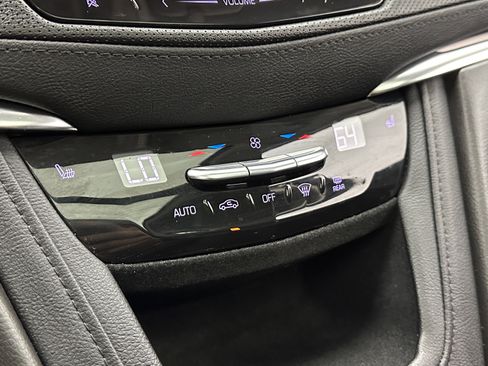 Used 2019 Cadillac XT5 Luxury image 17