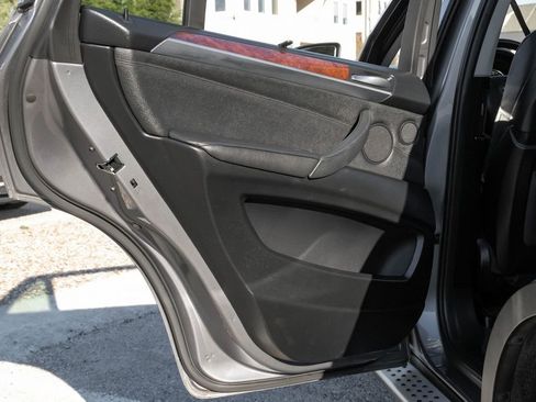 Used 2013 BMW X5 xDrive50i image 51