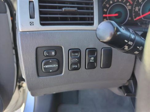 Used 2007 Toyota Solara SE image 12