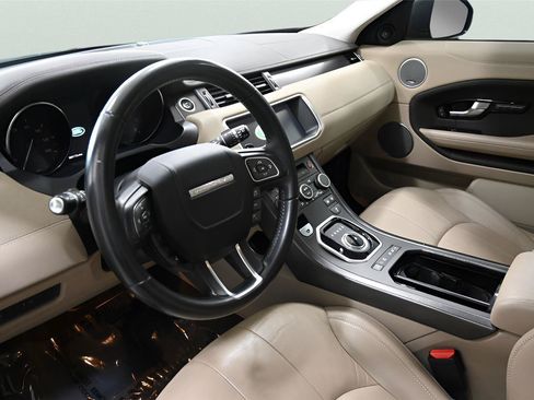 Used 2018 Land Rover Range Rover Evoque SE Premium AWD/4WD image 10