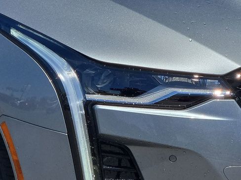 New 2025 Cadillac CT4 Premium Luxury image 8