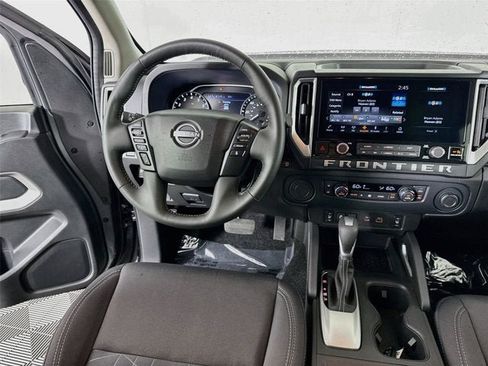 Used 2026 Nissan Frontier SV w/ SV Convenience Package RWD image 22