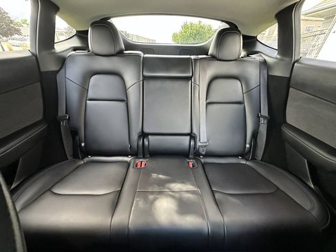 Used 2025 Tesla Model Y Performance AWD/4WD image 40