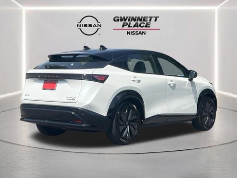 Certified 2024 Nissan Ariya AWD image 28