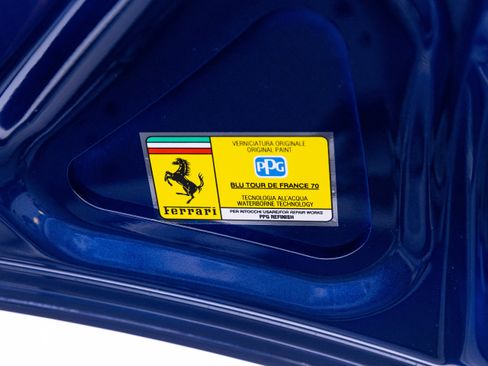 Used 2025 Ferrari Roma Spider image 43