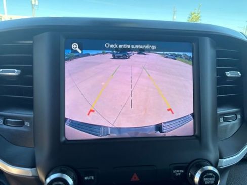 Used 2021 RAM 1500 Big Horn AWD/4WD image 6