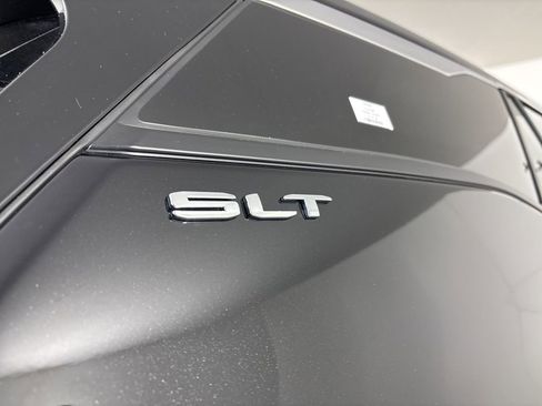 Used 2022 GMC Terrain SLT image 34