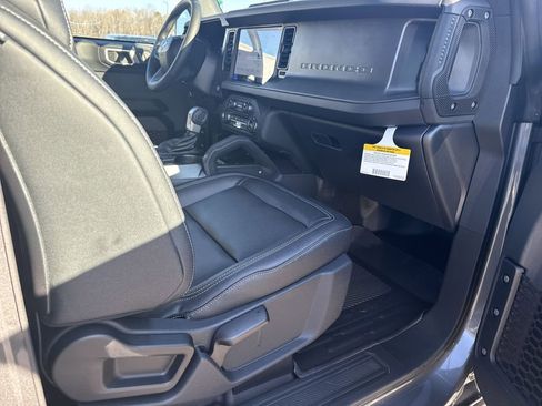 New 2025 Ford Bronco Big Bend w/ Black Diamond Package AWD/4WD image 14