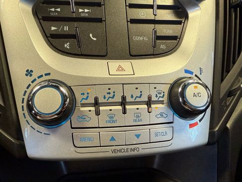 Used 2016 Chevrolet Equinox LS image 18