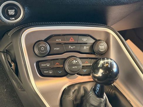 Used 2022 Dodge Challenger R/T w/ Blacktop Package image 22