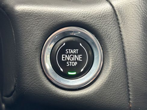 Used 2023 Chevrolet Tahoe Z71 w/ Off-Road Capability Package image 21