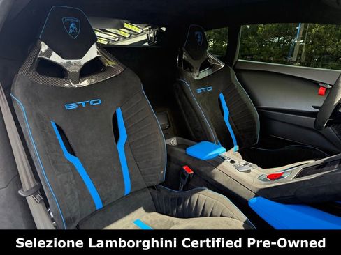 Used 2023 Lamborghini Huracan STO image 45