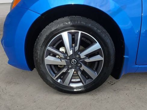 Used 2020 Nissan Versa SV FWD image 14