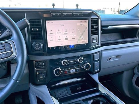 Used 2024 Ford F250 Limited image 9