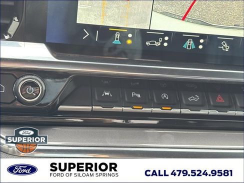 Used 2023 Chevrolet Silverado 1500 High Country w/ High Country Premium Package image 40