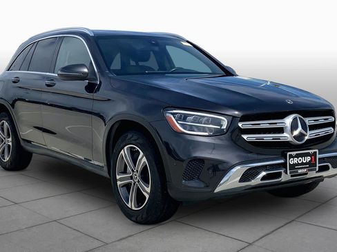 Used 2021 Mercedes-Benz GLC 300 4MATIC image 3