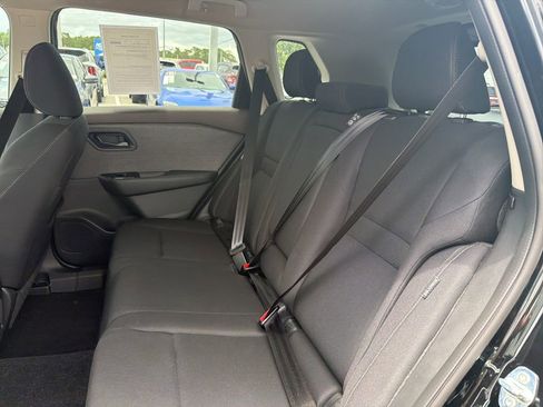 Certified 2023 Nissan Rogue S FWD image 24