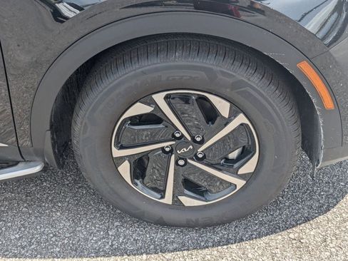 Used 2024 Kia Sportage LX image 10