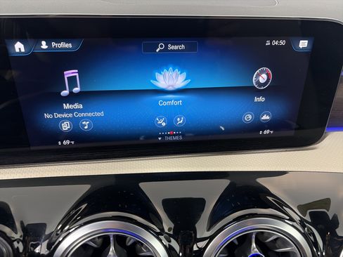 Used 2023 Mercedes-Benz CLA 250 CLA 250 image 19