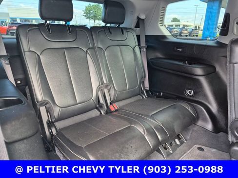 Used 2023 Jeep Grand Cherokee L Limited w/ Luxury Tech Group II AWD/4WD image 18