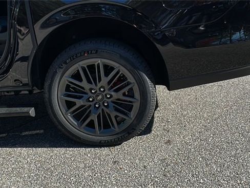 New 2025 Ford Expedition Max Platinum w/ Stealth Performance Package image 19