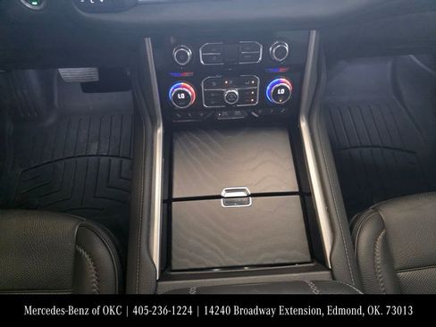 Used 2021 GMC Yukon Denali w/ Denali Premium Package image 15